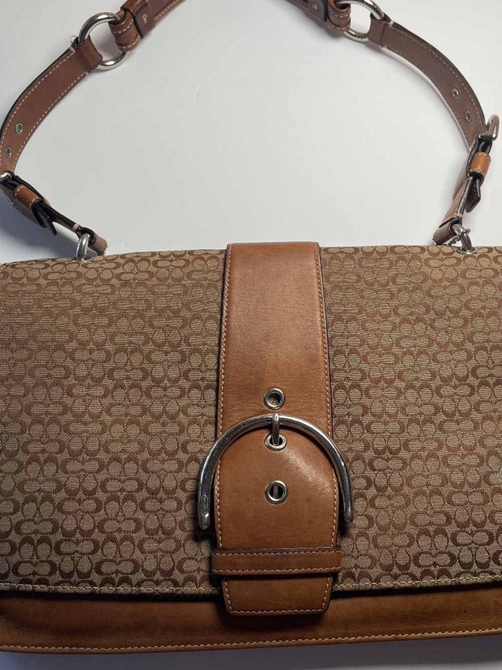 Y2K Coach Soho signature w Buckle flap shoulder bag